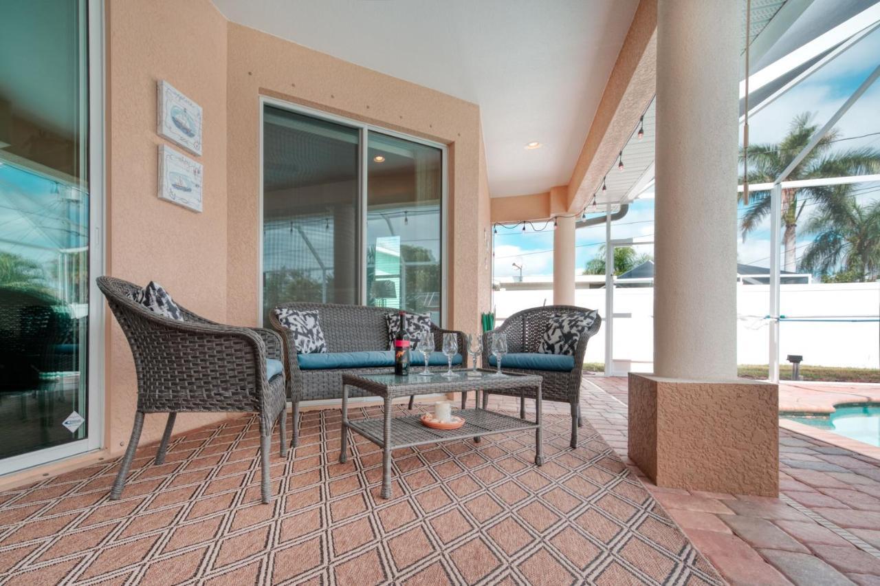 Villa Holiday Sunrise Cabo Coral Exterior foto